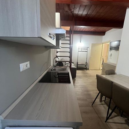 Station Rooms37 Сасари Екстериор снимка