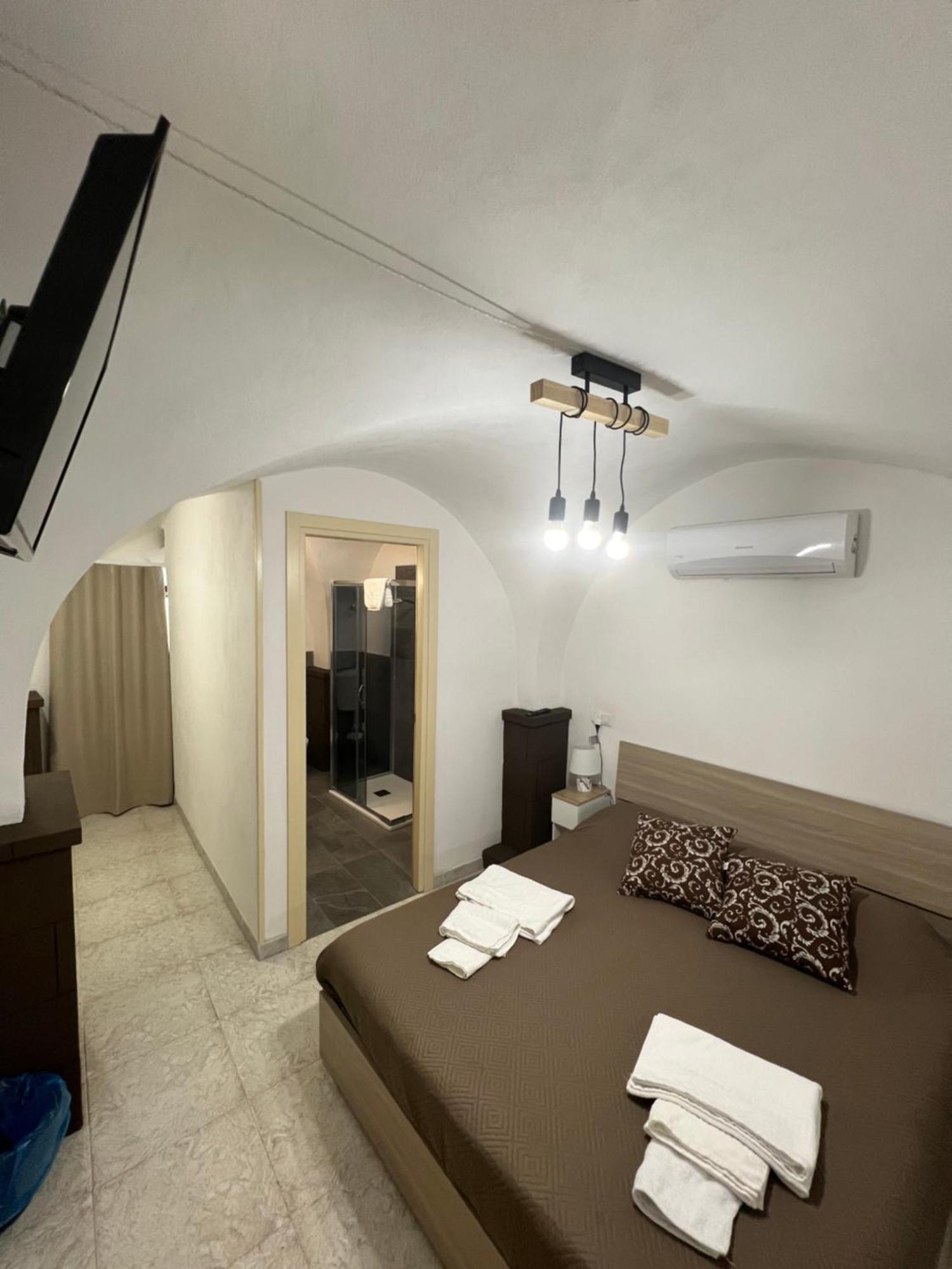Station Rooms37 Сасари Екстериор снимка