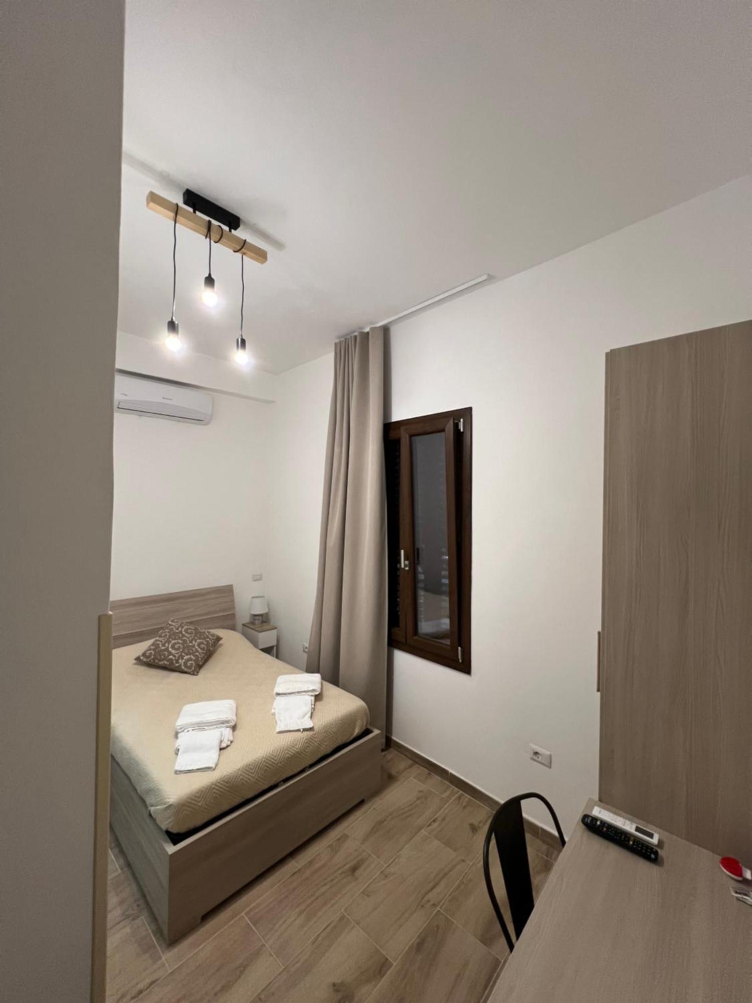 Station Rooms37 Сасари Екстериор снимка