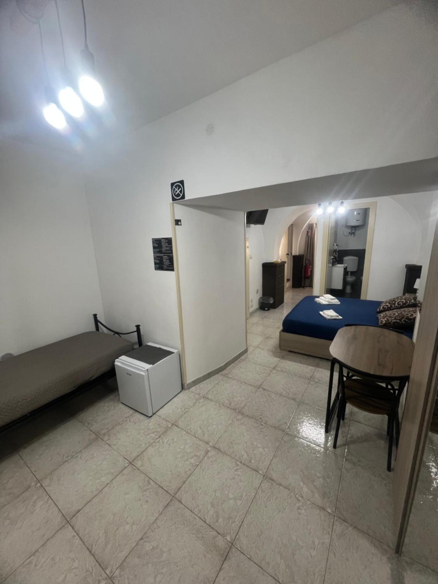 Station Rooms37 Сасари Екстериор снимка